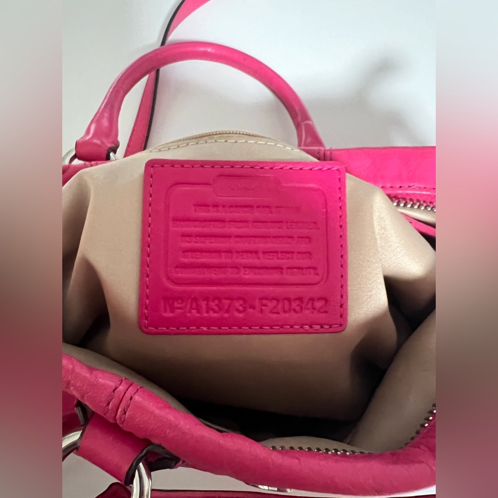 Coach Purse - Ashley Mini Tote with removable Crossbody Strap - Picture 3 of 4